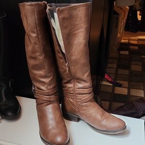 Women's Tan Winter Boots